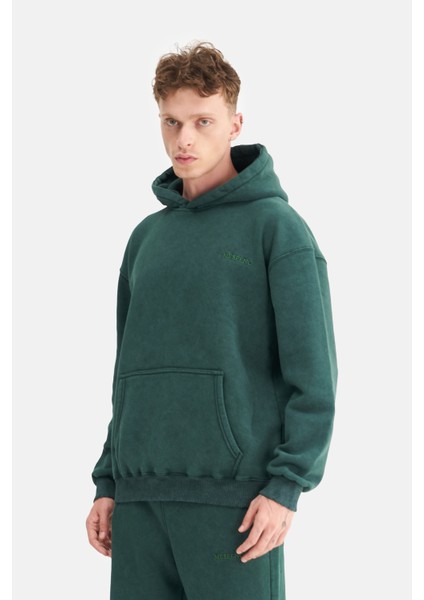 Erkek Oversize Şardonlu 3 Iplik Kapüşonlu, Efektli Yıkamalı, Nakışlı Sweatshirt