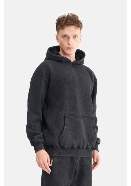 Erkek Oversize Şardonlu 3 Iplik Kapüşonlu, Efektli Yıkamalı, Nakışlı Sweatshirt modelleri
