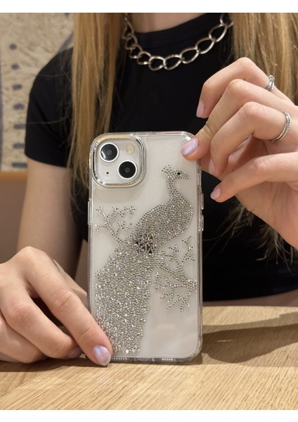 iPhone 15 Uyumlu Taşlı Tavuskuşu Desenli Şeffaf Kılıf