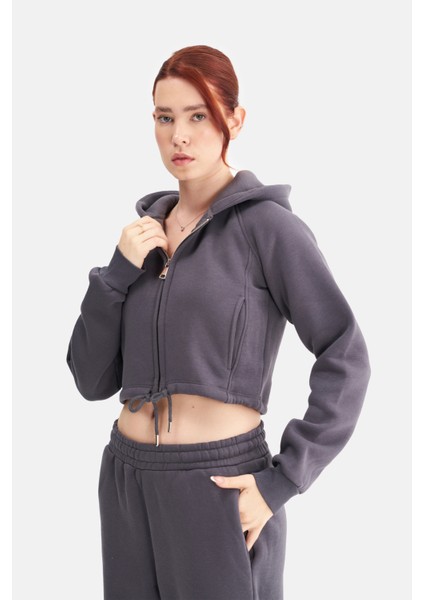 Kadın Fermuarlı Kapüşonlu Crop Sweatshirt