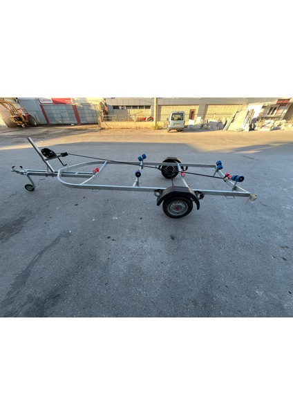 Tekne Römorku 750 kg Taşıma Kapasitesi fırsatları