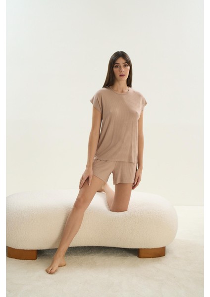 Kadın Kısa Kol Şortlu Bej Pijama Takım C9T6N0O61 fiyatları