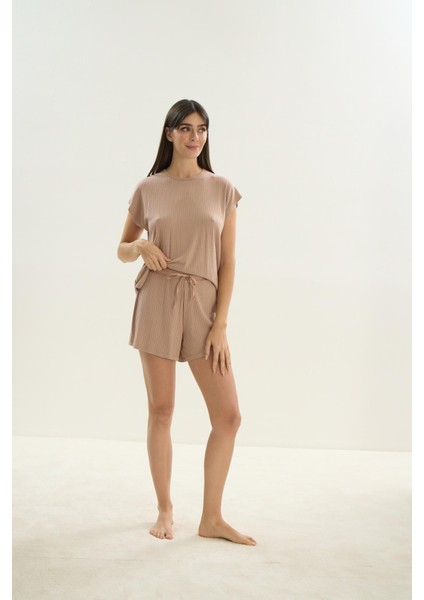 Kadın Kısa Kol Şortlu Bej Pijama Takım C9T6N0O61 fırsatları