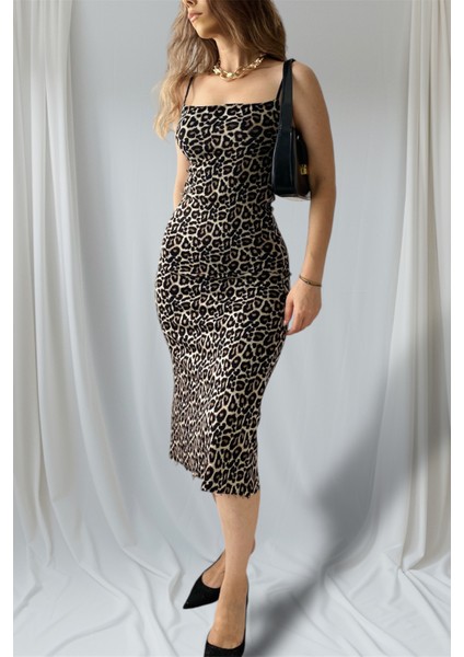 Likralı Leopar Desen Örme Kumaş Midaxi Elbise