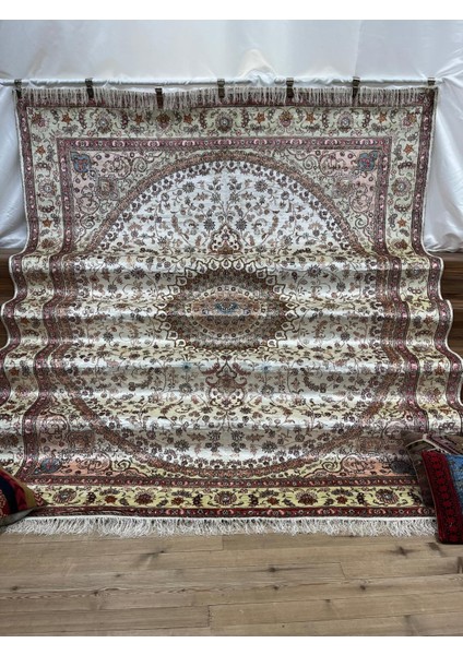 El Dokuma Ipek Floş Halı - 299 X 242