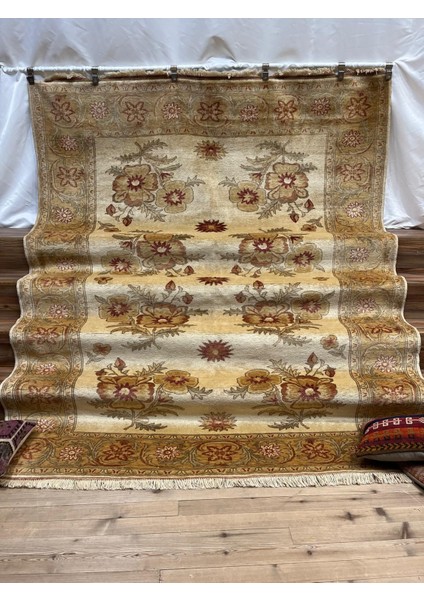 El Dokuma Yerli Uşak Halı - 220 X 280