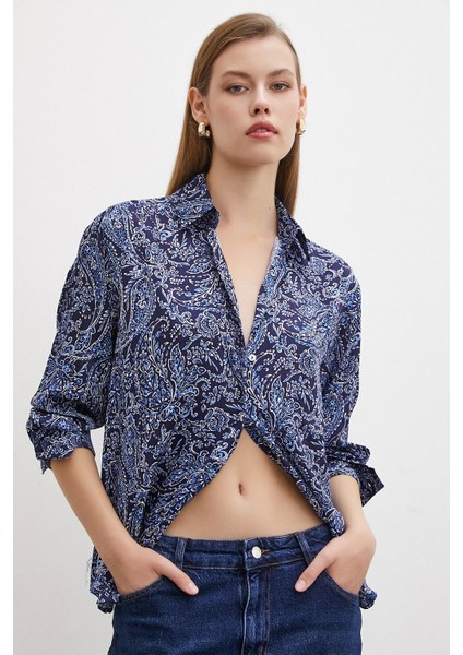 Şal Desenli Saten Gömlek Lacivert fırsatları