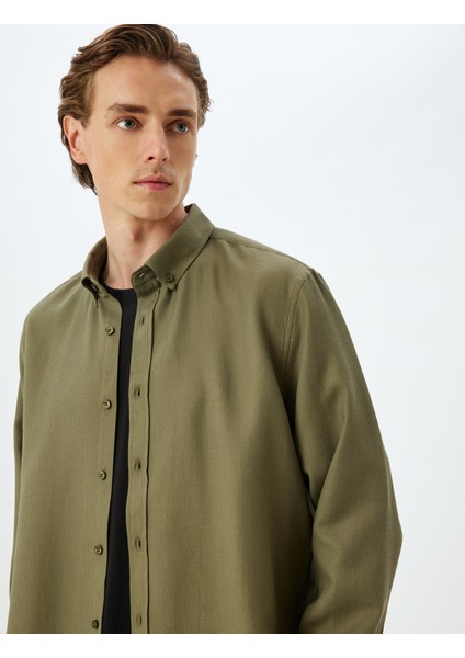 Uzun Kollu Gömlek Düğmeli Yaka Dokulu Pamuk Karışımlı