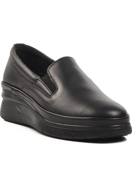 24322148K Siyah Hakiki Deri Kadın Günlük Ayakkabı modelleri