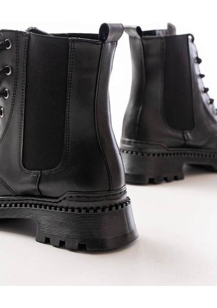 Siyah Düz Topuklu Bağcıklı Lastikli Günlük Kadın Bot fırsatları