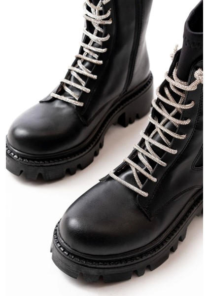 Siyah Düz Topuklu Bağcıklı Fermuarlı Günlük Kadın Bot indirimleri