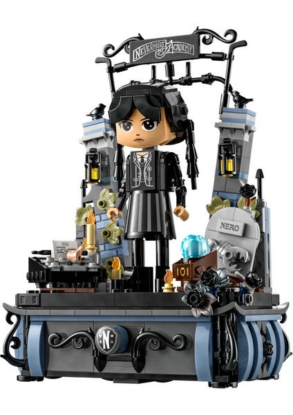 LEGO® Wednesday: Wednesday Addams Figürü 76780 – 10 Yaş ve Üzeri Çocuklar için Koleksiyonluk Oyuncak Yapım Seti (702 Parça)