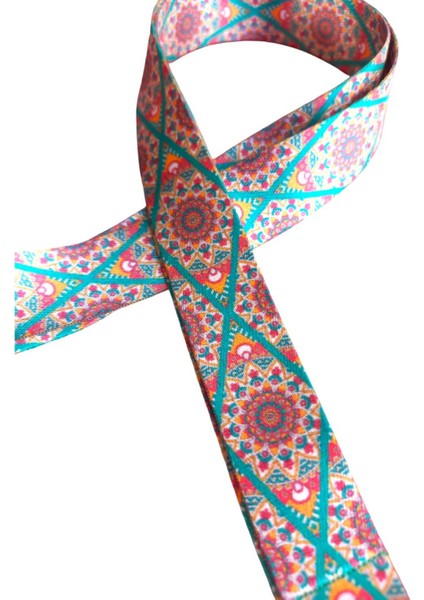 Otantik Iı Kart Askı Ipi, Yaka Askı Ipi, Telefon Askısı ve Yeşil Plastik Yatay Kartlık modelleri