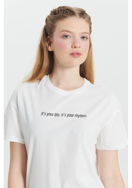 %100 Pamuk Oversize Fit Bol Kesim Bisiklet Yaka Baskılı Tişört indirimleri