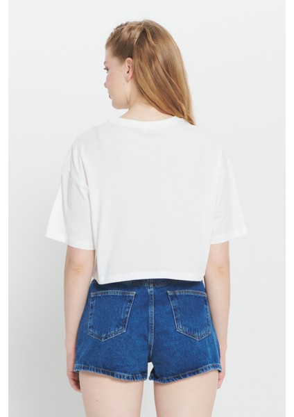 Oversize Fit Bol Kesim %100 Pamuk Bisiklet Yaka Baskılı Crop Tişört indirimleri