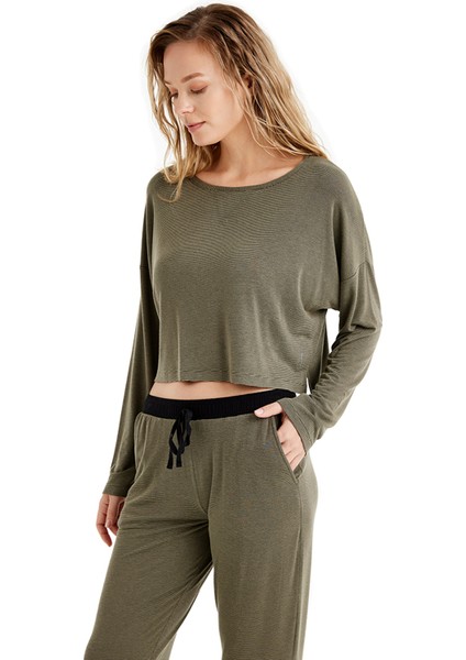 Yuvarlak Yaka Çizgili Yeşil Kadın Pijama Takımı 60478 fiyatları