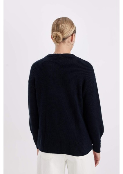 Regular Fit Bisiklet Yaka Selanik Kumaş Basic Düz Triko Kazak H6905AZ24WN indirimleri