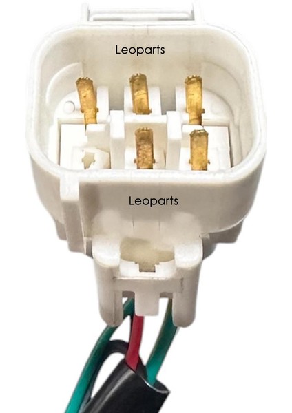 Toyota Hilux Revo Rocco Stop Lambası Sol (Ledli) 2021-2024 81550-0K430
