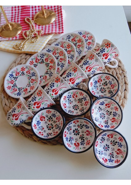 Anneler Günü Özel El Işlemeli Renkli Dantel 6 Kişilik Kahve Fincan Seti ve 6lı Lokumluk Kase