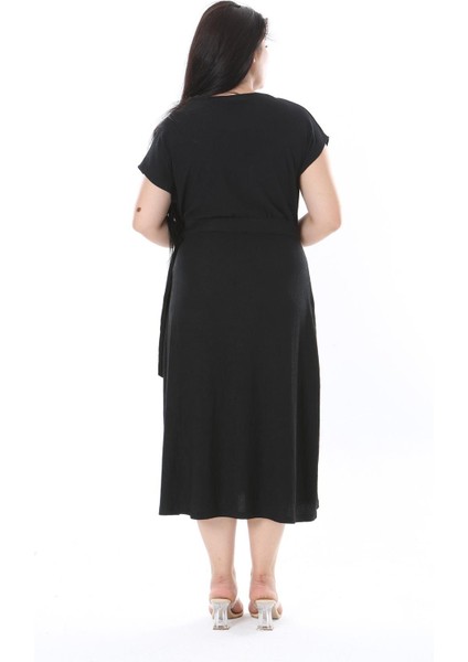 Kadın Büyük Beden Siyah Bürümcük Kumaş Beli Tokalı Anvelop Elbise 65N38314