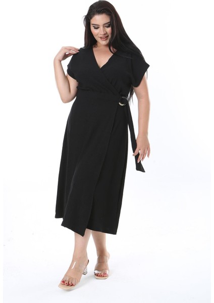 Kadın Büyük Beden Siyah Bürümcük Kumaş Beli Tokalı Anvelop Elbise 65N38314