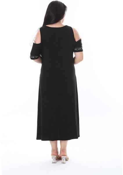 Kadın Büyük Beden Siyah Taş Detaylı Omuz Dekolteli Elbise 65N38315 modelleri