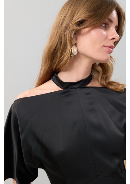 Off Sholder Yarasa Kol Yırtmaçlı Maksi Boy Elbise Siyah K2511333_001 fırsatları