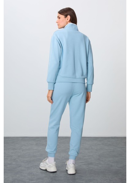 Açık Mavi Kompakt Pamuklu Kalın Pürüzsüz Dokulu Dik Yaka Oversize Fit Kadın Eşofman Takım - 95340