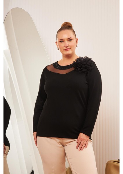 Büyük Beden Yaka Detay Bluz Siyah