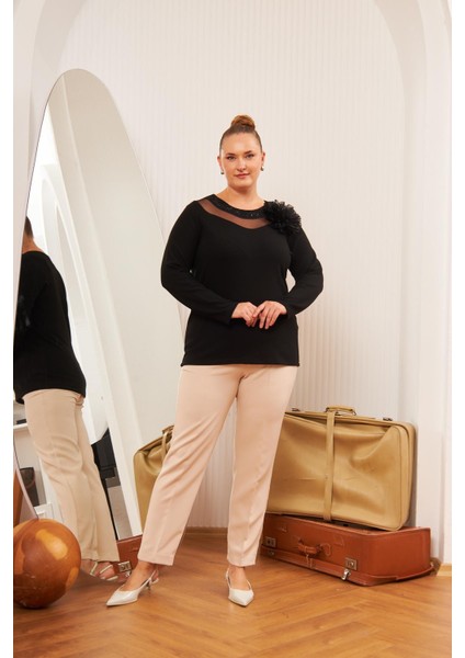 Büyük Beden Yaka Detay Bluz Siyah indirimleri