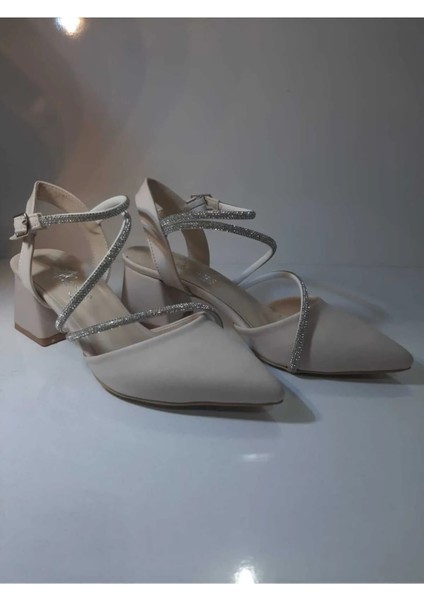 Kadın Kare Topuk Üç Şerit Taşlı Topuklu Ayakkabı fiyatları