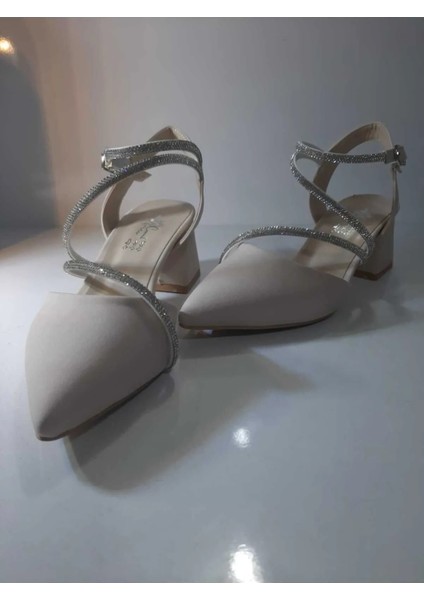 Kadın Kare Topuk Üç Şerit Taşlı Topuklu Ayakkabı indirimleri