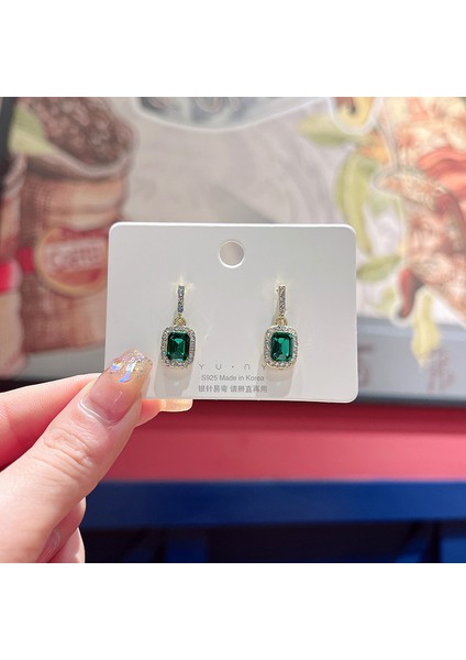 Satisfactiongümüş Iğne Seti Kedi Gözü Küpeler, Üst Düzey, Modaya Uygun ve Çok Yönlü, Hafif Lüks Küpeler, Sade ve Zarif Zirkon Küpeler (Yurt Dışından)