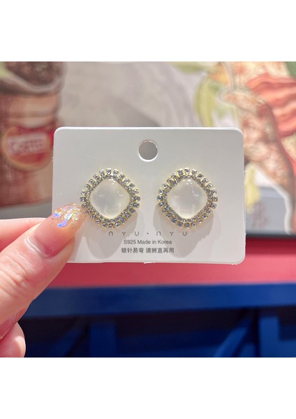 Satisfactiongümüş Iğne Seti Kedi Gözü Küpeler, Üst Düzey, Modaya Uygun ve Çok Yönlü, Hafif Lüks Küpeler, Sade ve Zarif Zirkon Küpeler (Yurt Dışından)