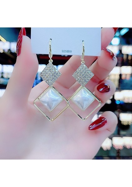 Satisfactionkadınlar Için Moda Mizaç Uzun Püskül Yaz Popüler Küpeler Süper Parlak Üst Düzey Hafif Lüks Küpeler (Yurt Dışından)