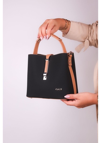 Yeni Sezon Kadın Omuz Çantası 4 Bölmeli Ayarlanabilir Geniş Askılı 22X20 cm AKL2055