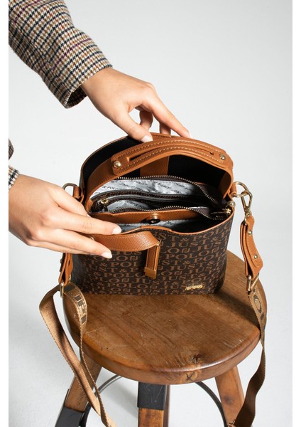 Baskı Desenli Su Geçirmez 3 Gözlü Kadın Omuz Çantası 22X20CM modelleri