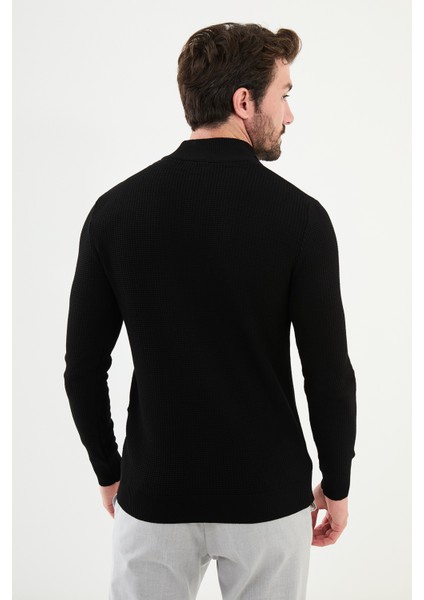 Dokulu Siyah Slim Fit Fermuarlı Yarım Balıkçı Yaka Erkek Triko Kazak modelleri