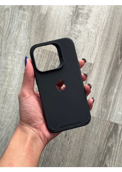 Apple iPhone 14 Uyumlu Gear4 Silikon Kılıf