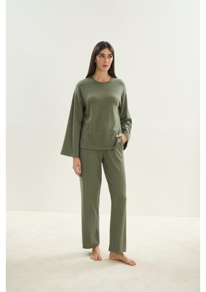 Kadın Uzun Kol Haki Viskon Pijama Takım C7T8N9O51