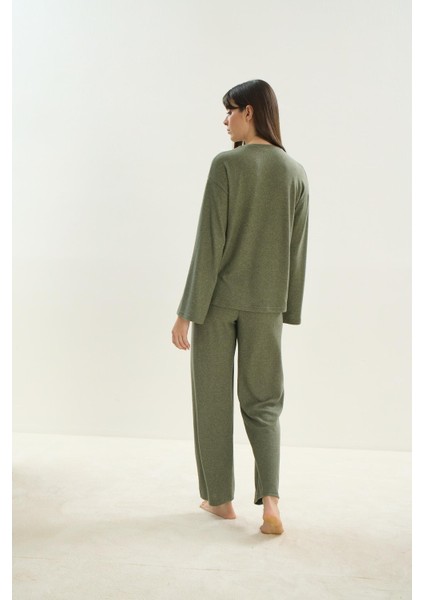 Kadın Uzun Kol Haki Viskon Pijama Takım C7T8N9O51