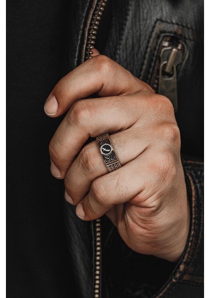 Erkek Gümüş Yüzük - Kral Zincirli Zülfikar Kılıcı Işlemeli Erkek Yüzük modelleri