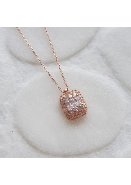 Baget Taşlı Gümüş Kolye fiyatları