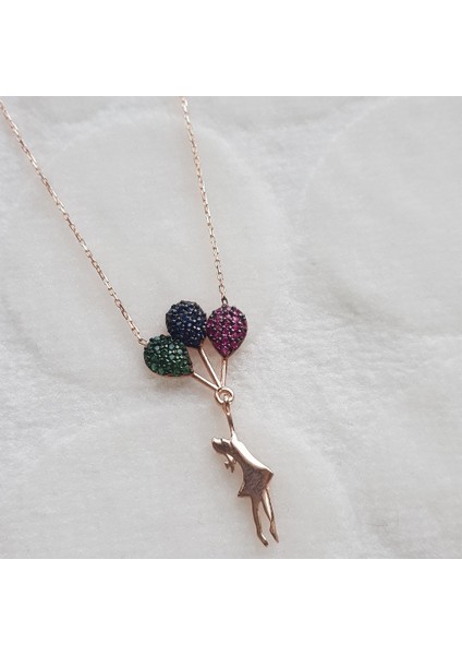 Balon Tutan Kız Gümüş Kolye