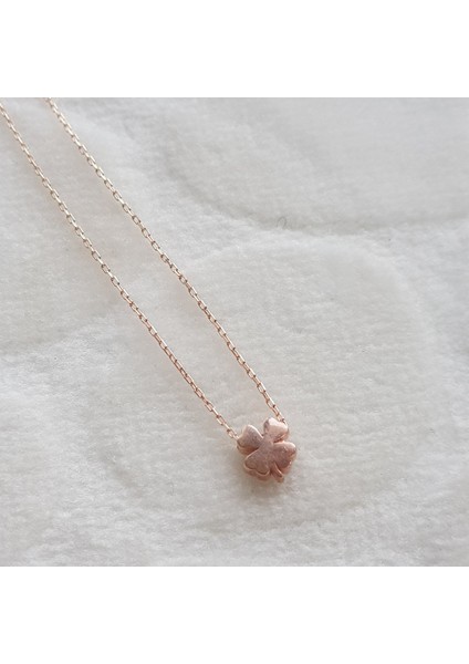 Taşsız Yonca Gümüş Kolye