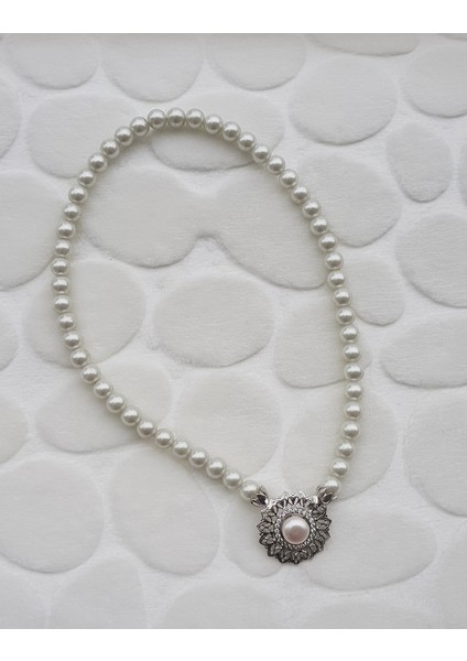 Inci Kolye Gümüş Madalyon ve Kilit