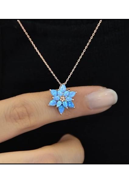 Opal Taşlı Yaşam Çiçeği Gümüş Kolye