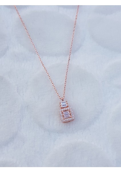 Baget Taş Gümüş Kolye