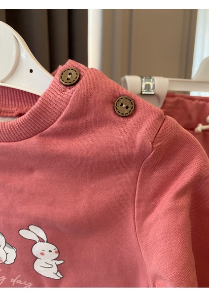 aden Tavşan Baskılı Puantiyeli Yakası Düğmeli Mevsimlik Kız Bebek Sweat Eşofman modelleri