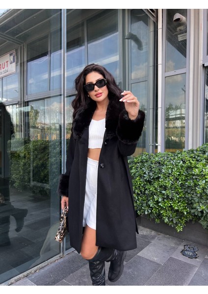 Yakası ve Kol Ağzı Kürklü Kuşaklı Siyah Kaşe Manto fırsatları